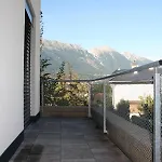 Apartament Felseck *
